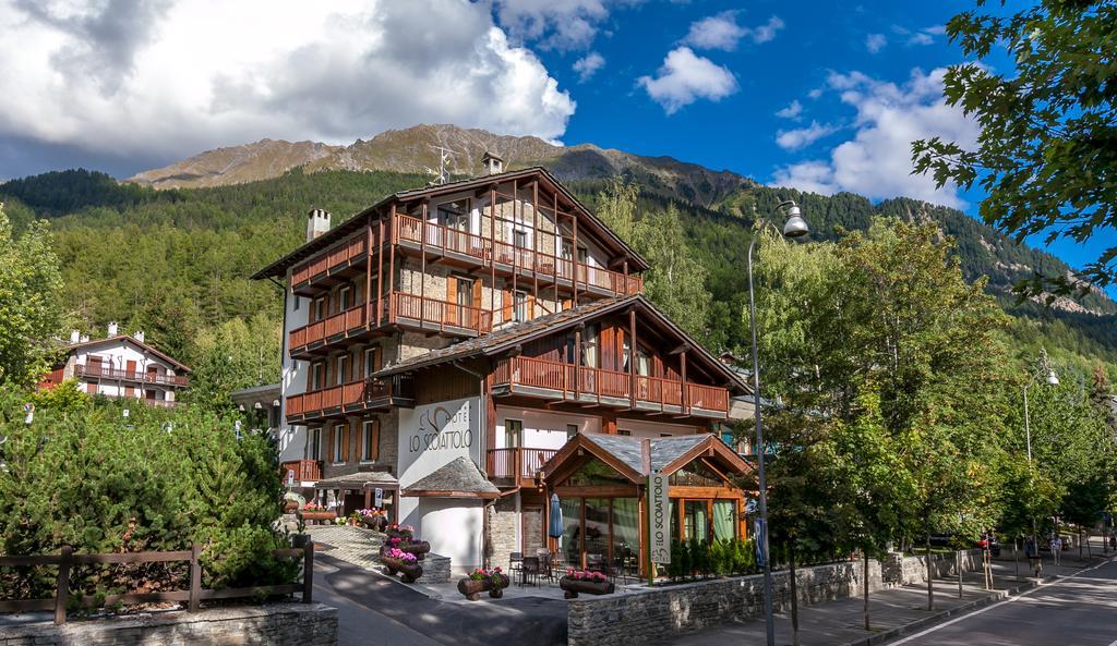 Hotel Lo Scoiattolo Courmayeur Eksteriør billede