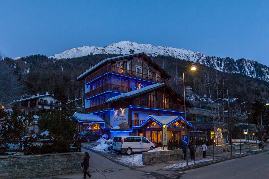 Hotel Lo Scoiattolo Courmayeur Eksteriør billede