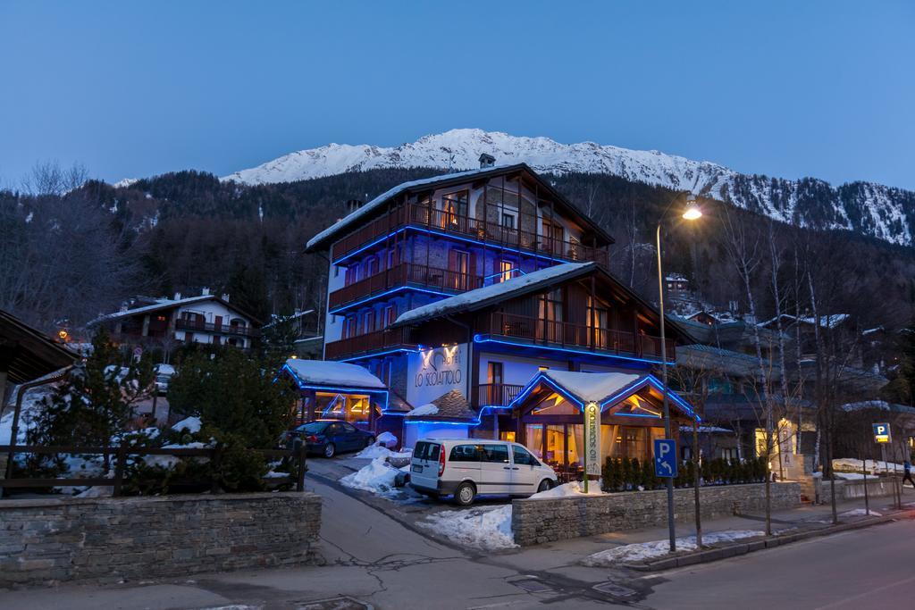 Hotel Lo Scoiattolo Courmayeur Eksteriør billede