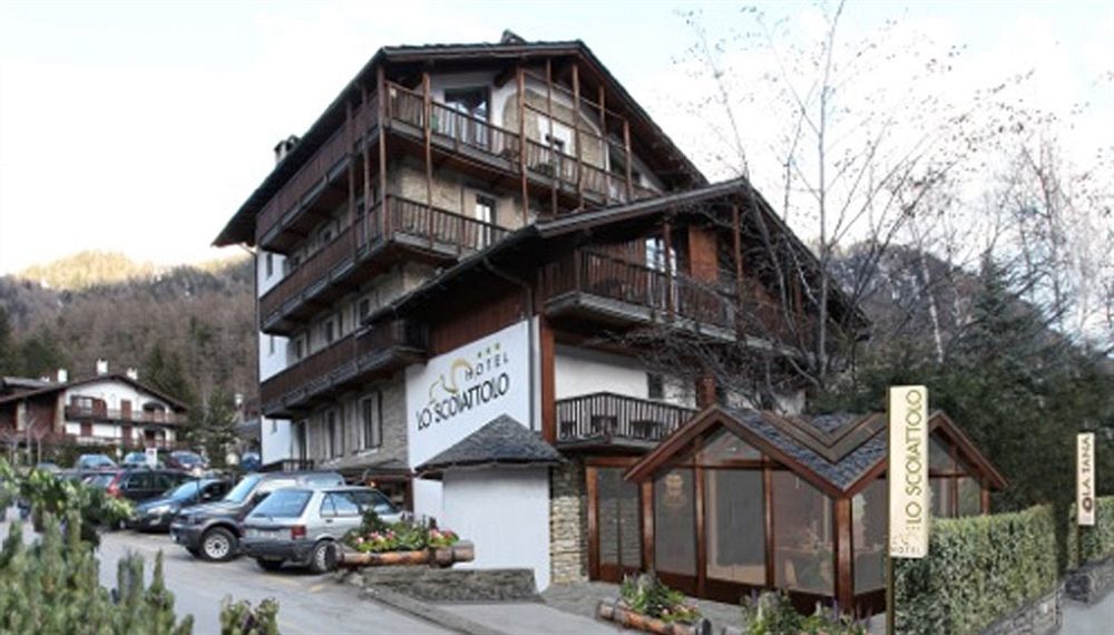 Hotel Lo Scoiattolo Courmayeur Eksteriør billede